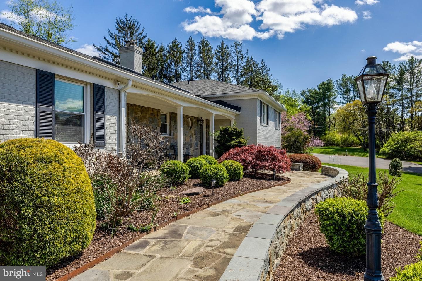 2114 Galloping Way photo 3