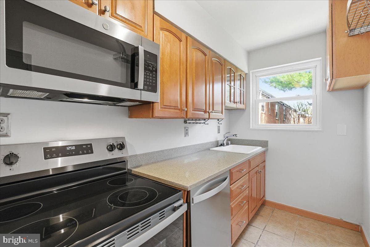 6198 Greenwood Drive #101 photo 11