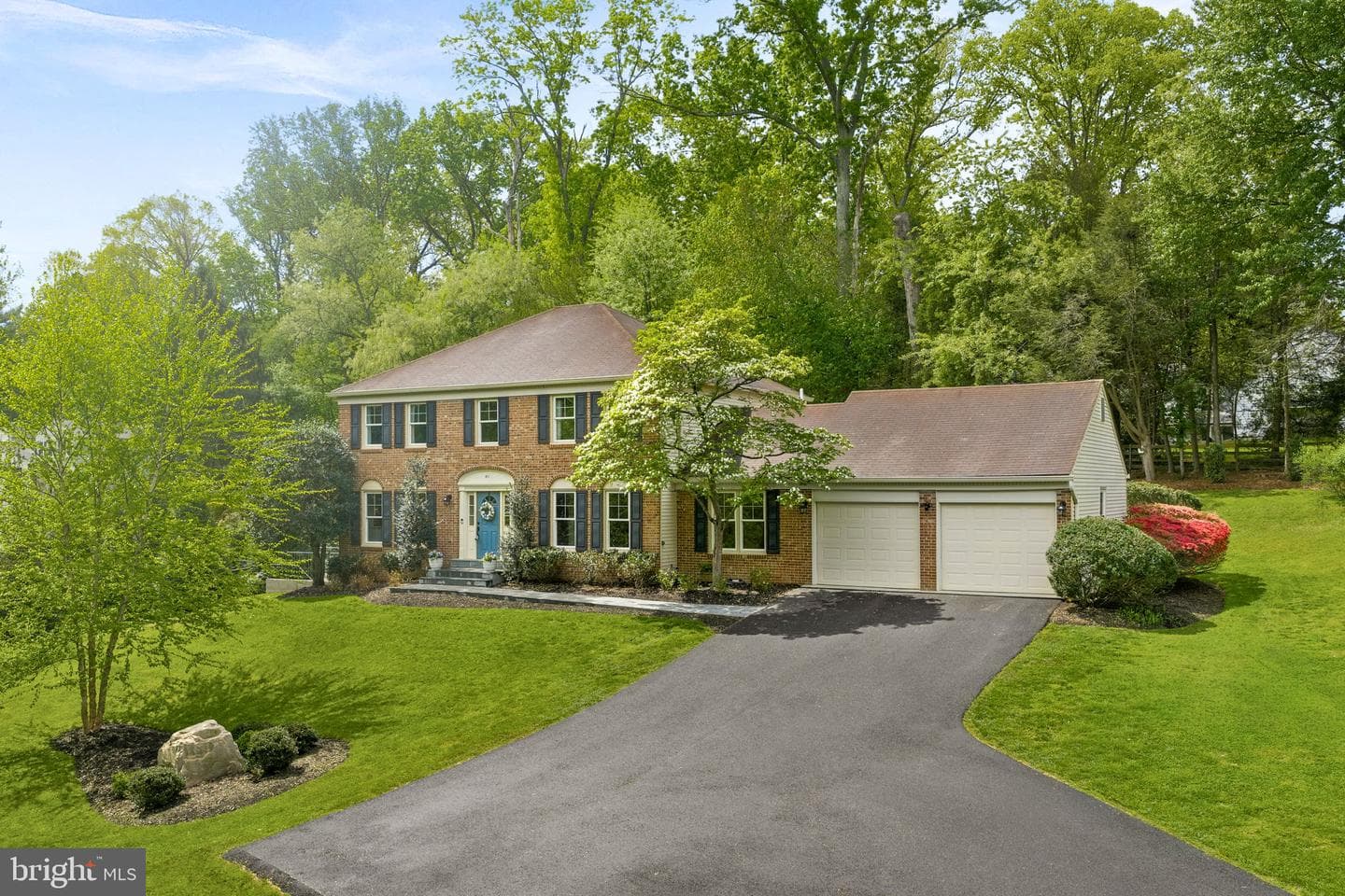 811 Follin Farm Lane photo 2
