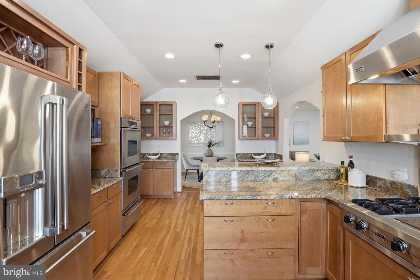 3008 Fairmont Street photo 9