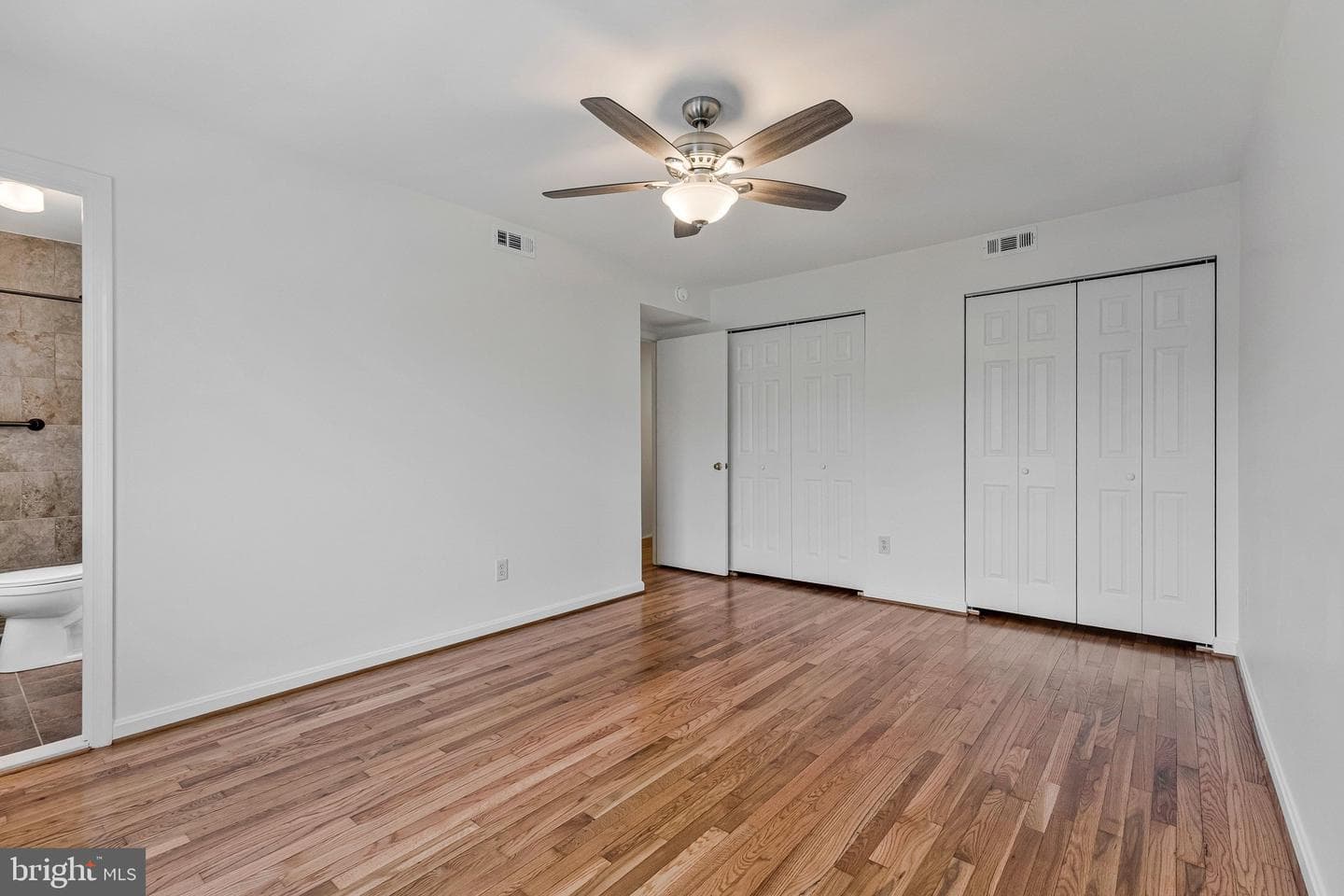 309 Center Street N photo 24