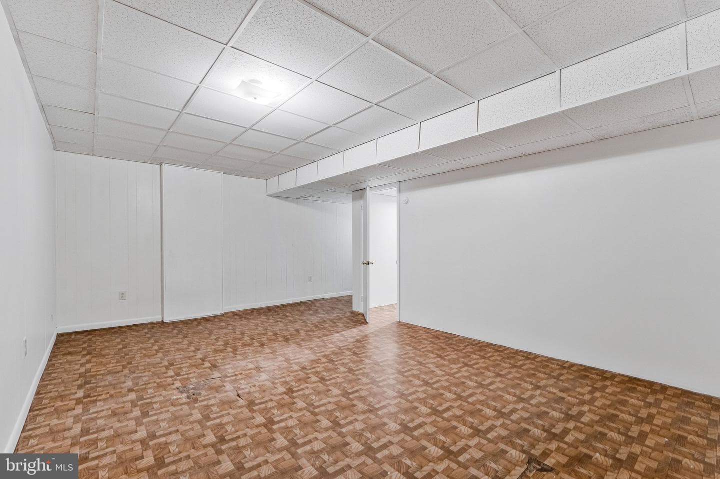 309 Center Street N photo 35