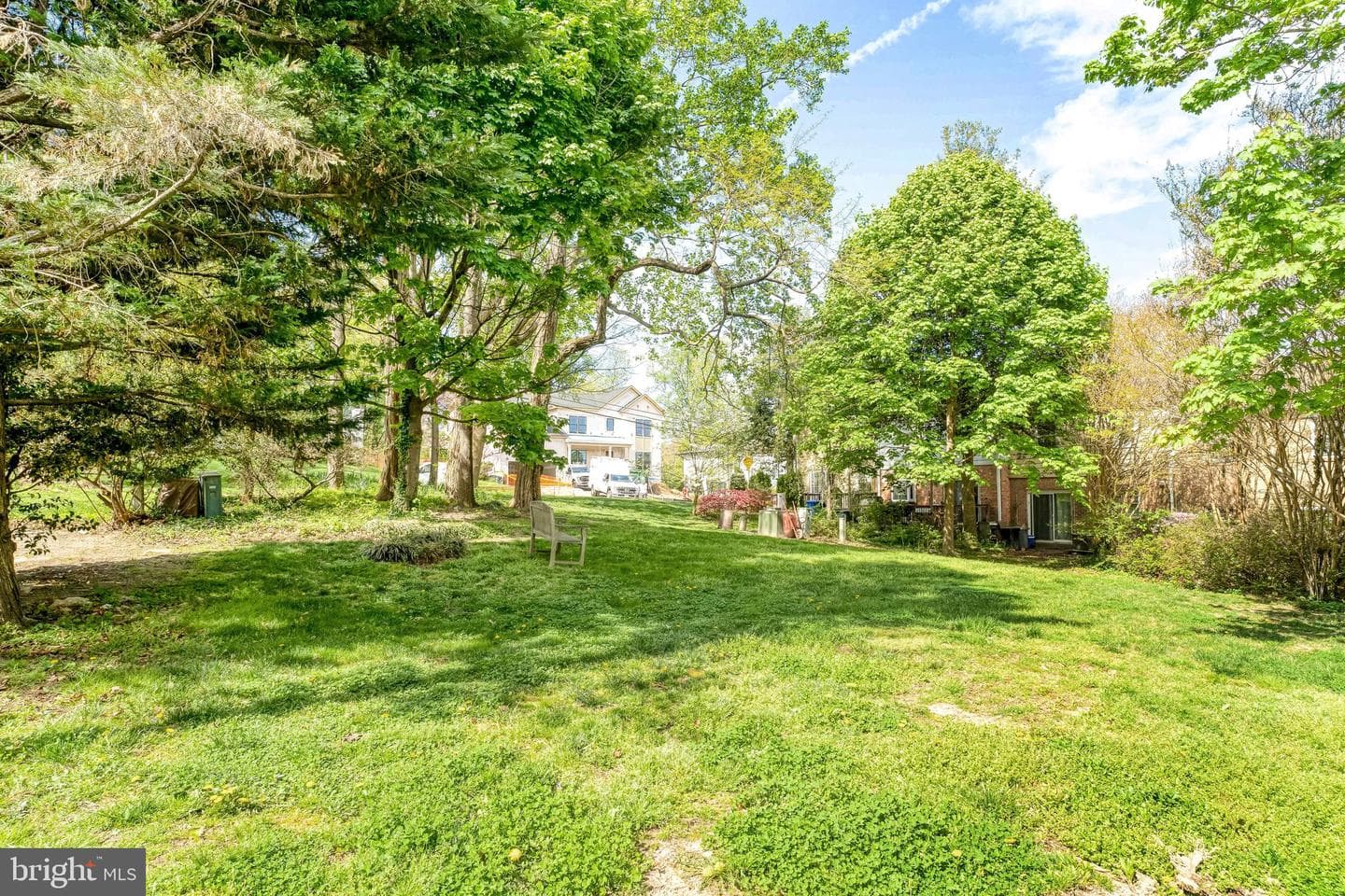 309 Center Street N photo 43