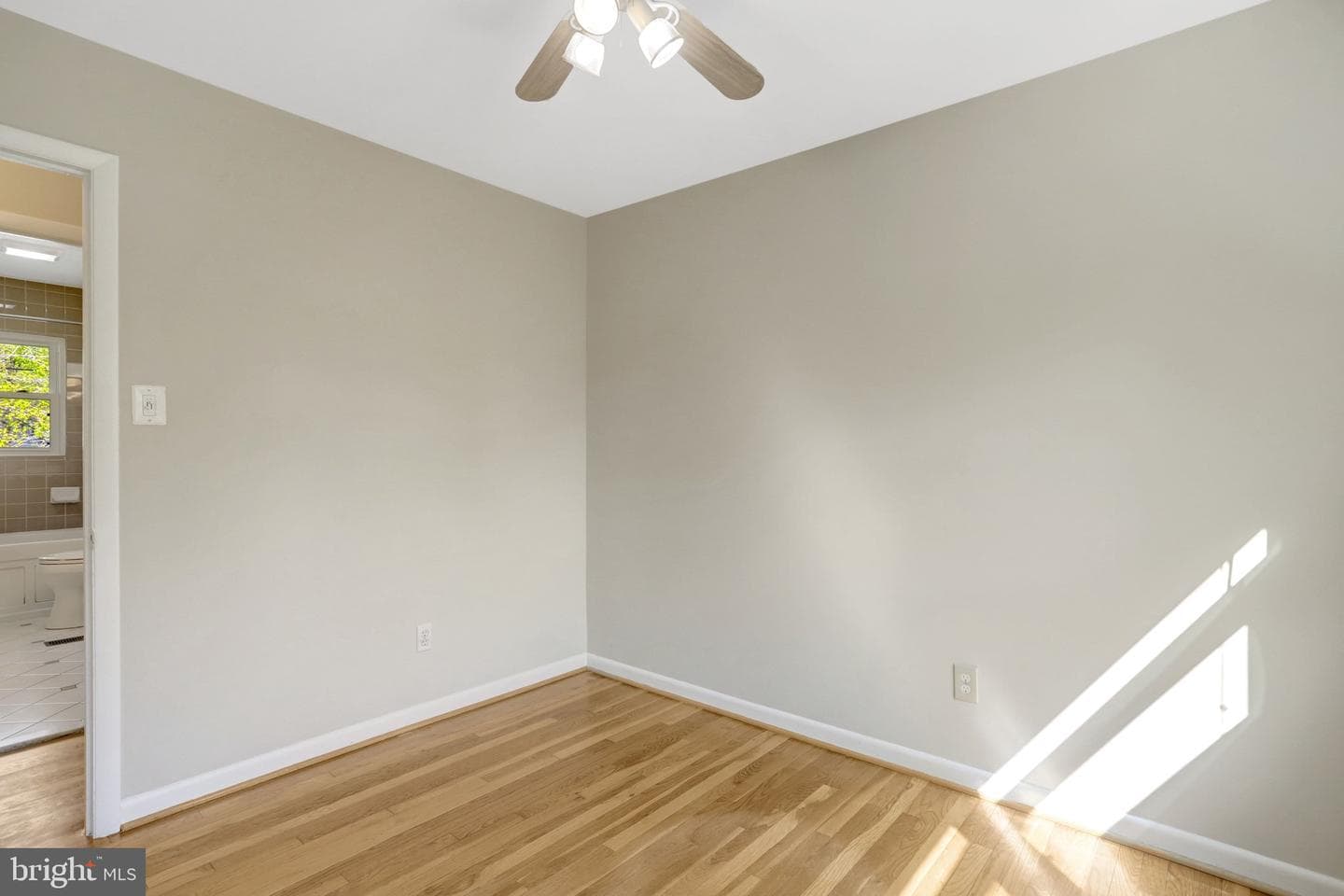 7800 Hayfield Road photo 32