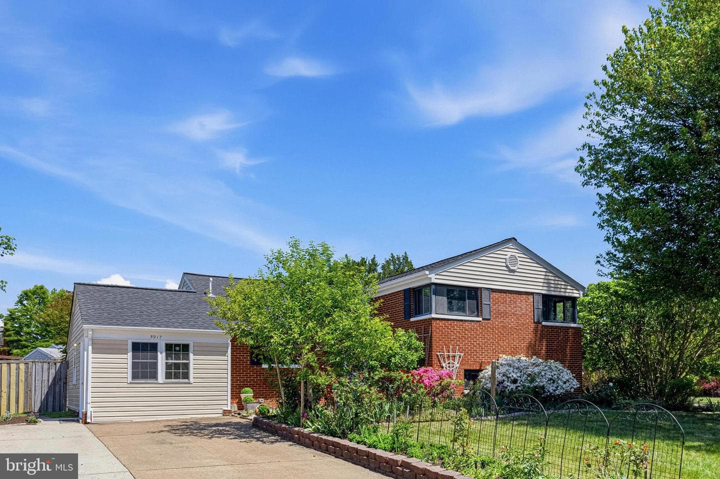 5917 Flanders Street photo 38