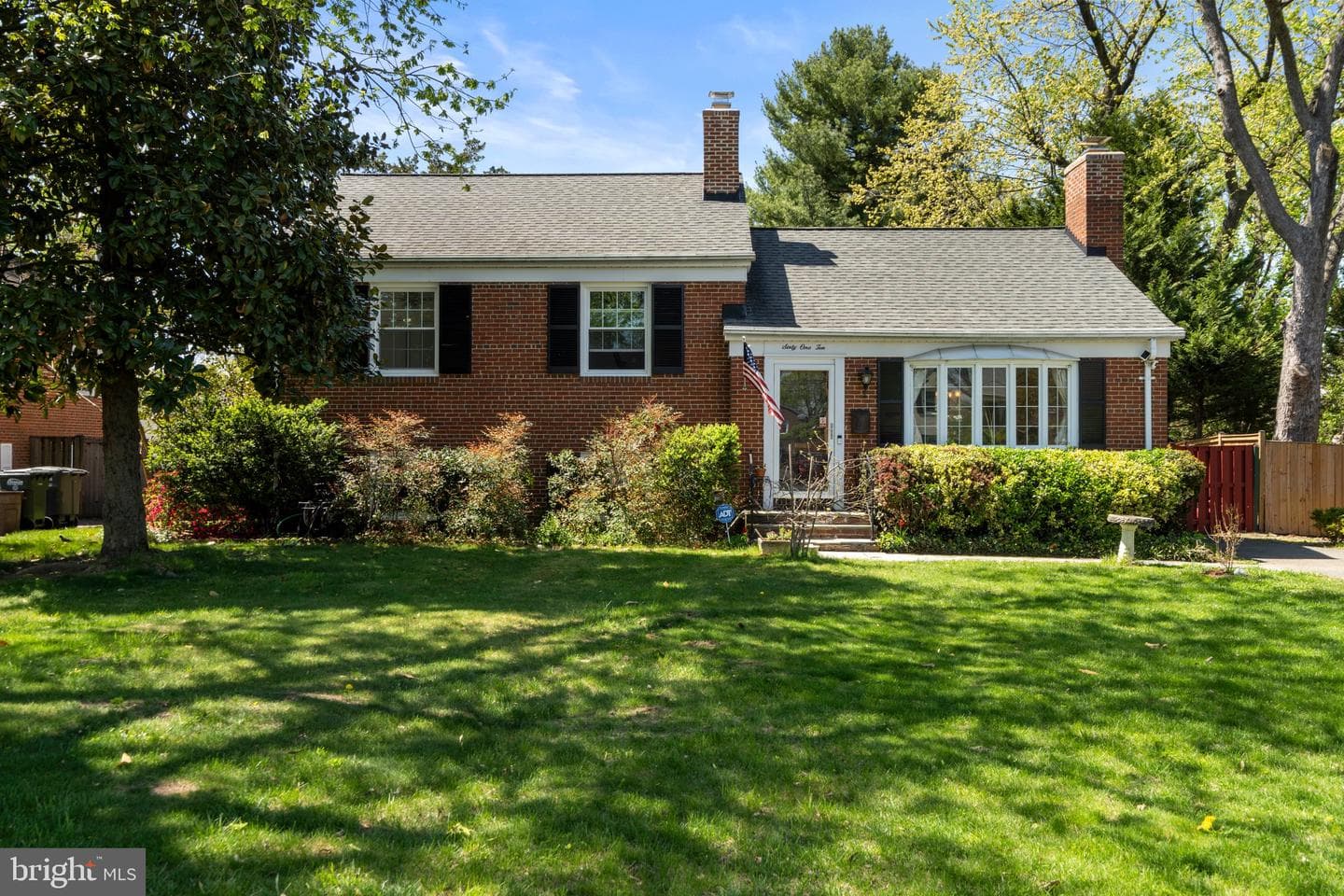 6110 Dorchester Street photo 2