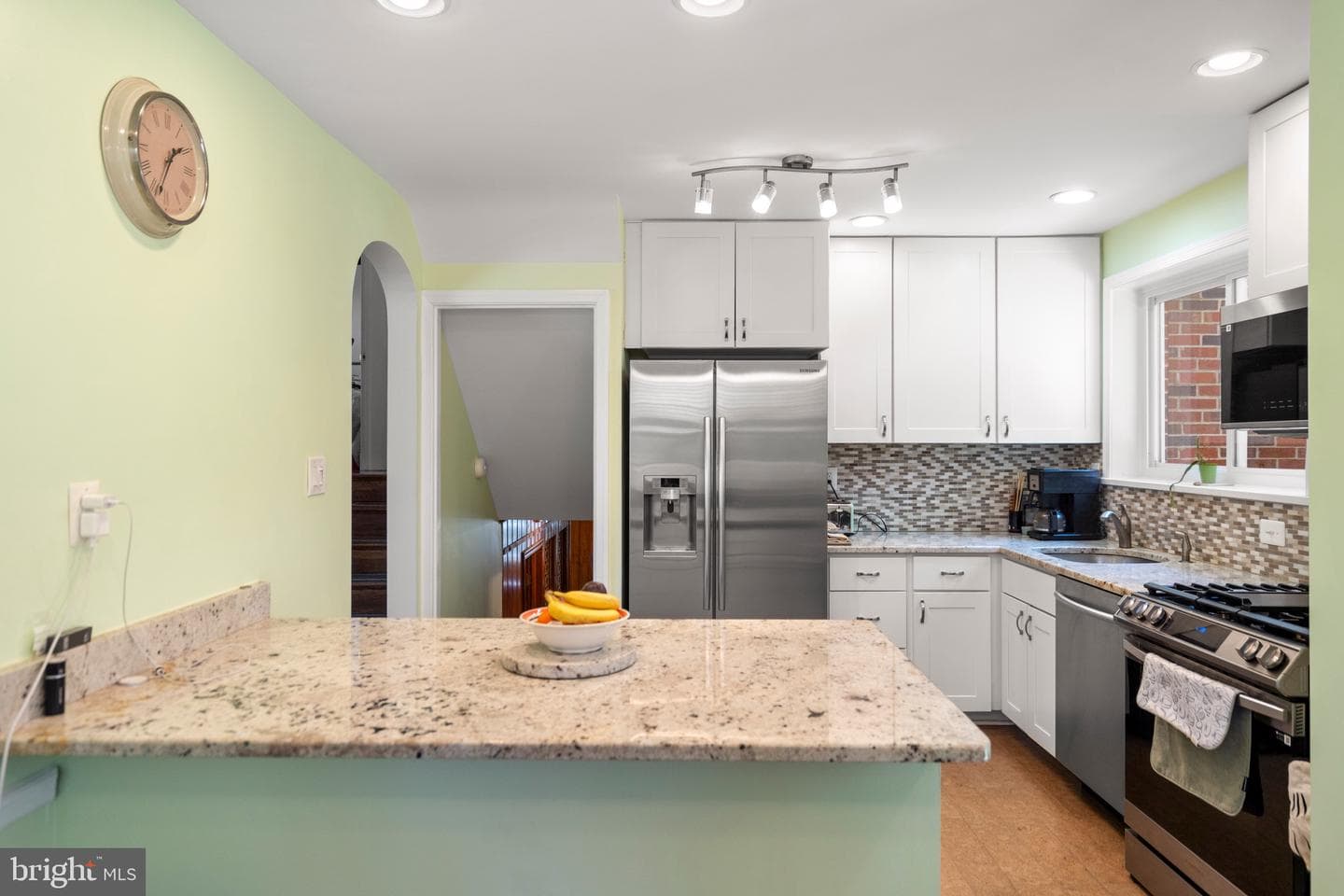 6110 Dorchester Street photo 22