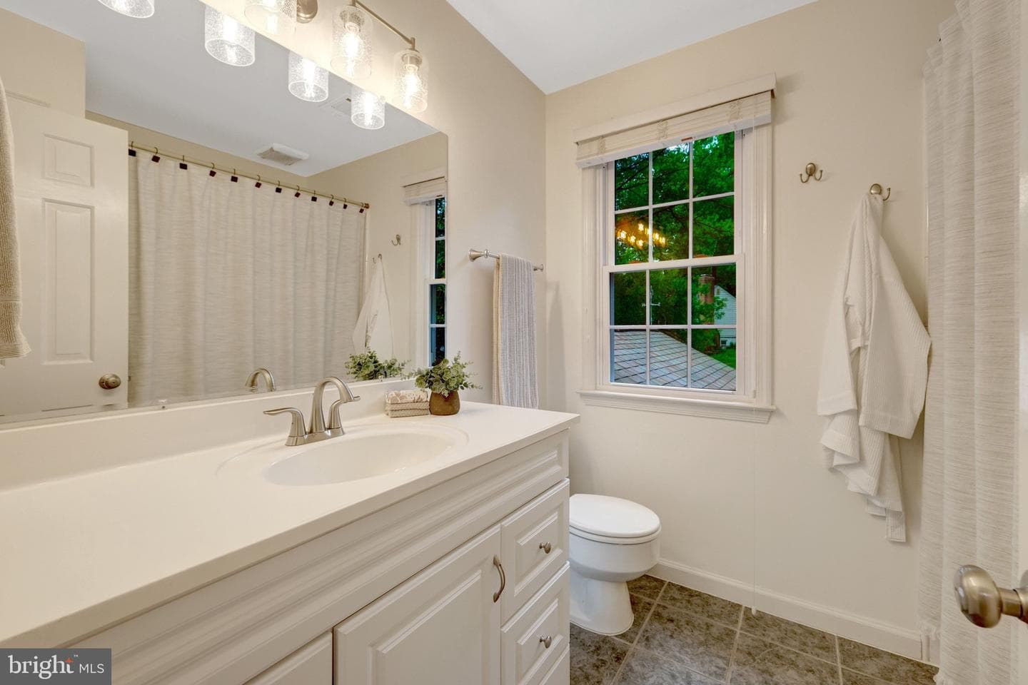 9321 Tovito Drive photo 39