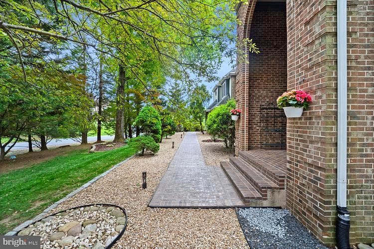 5600 Braddock Farms Way photo 2