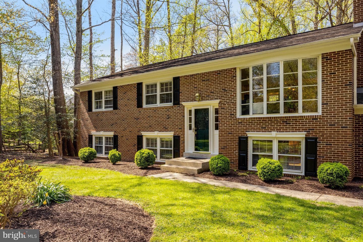 12186 Hickory Knoll Place photo 3