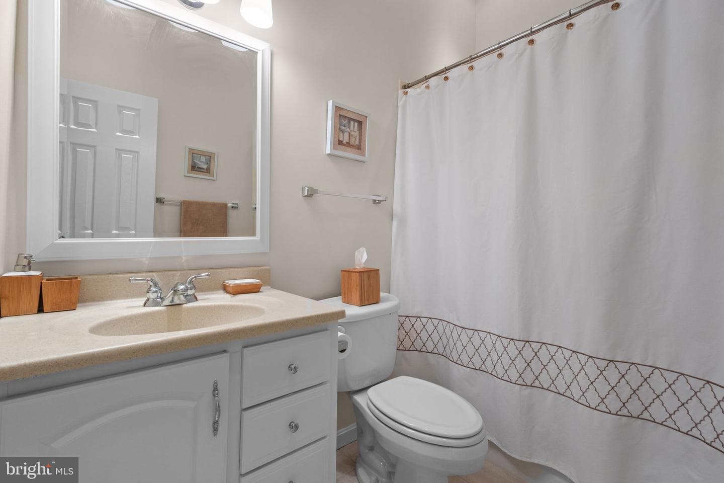 8220 Robey Avenue photo 41