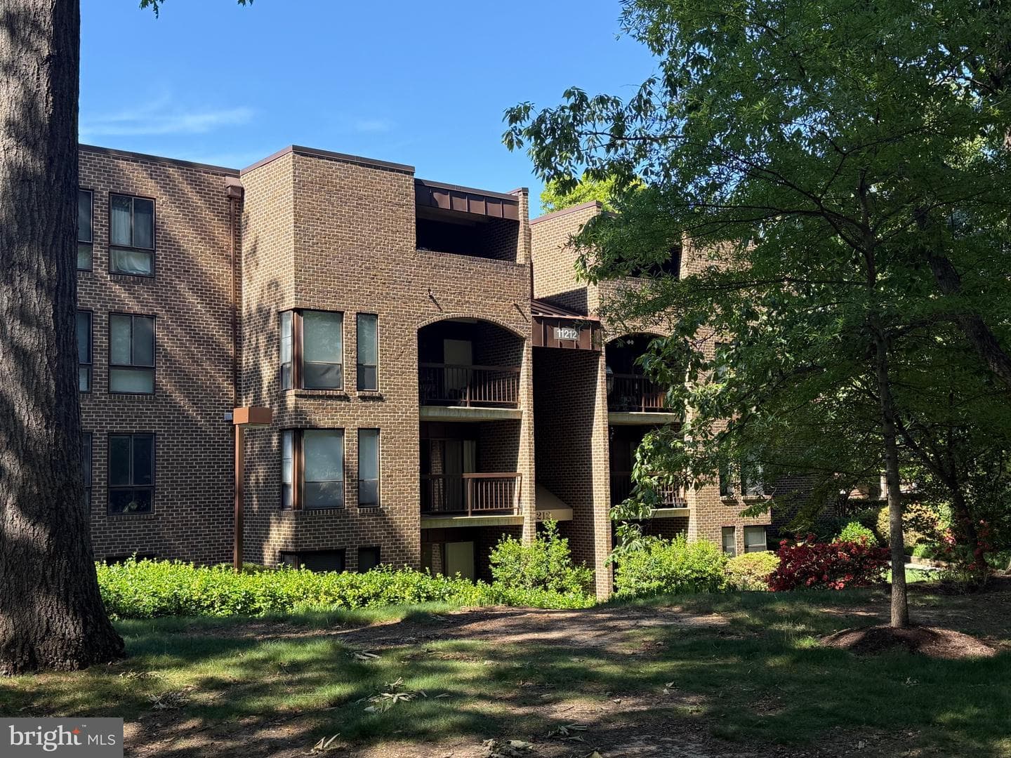 11212 Chestnut Grove Square #115, Reston