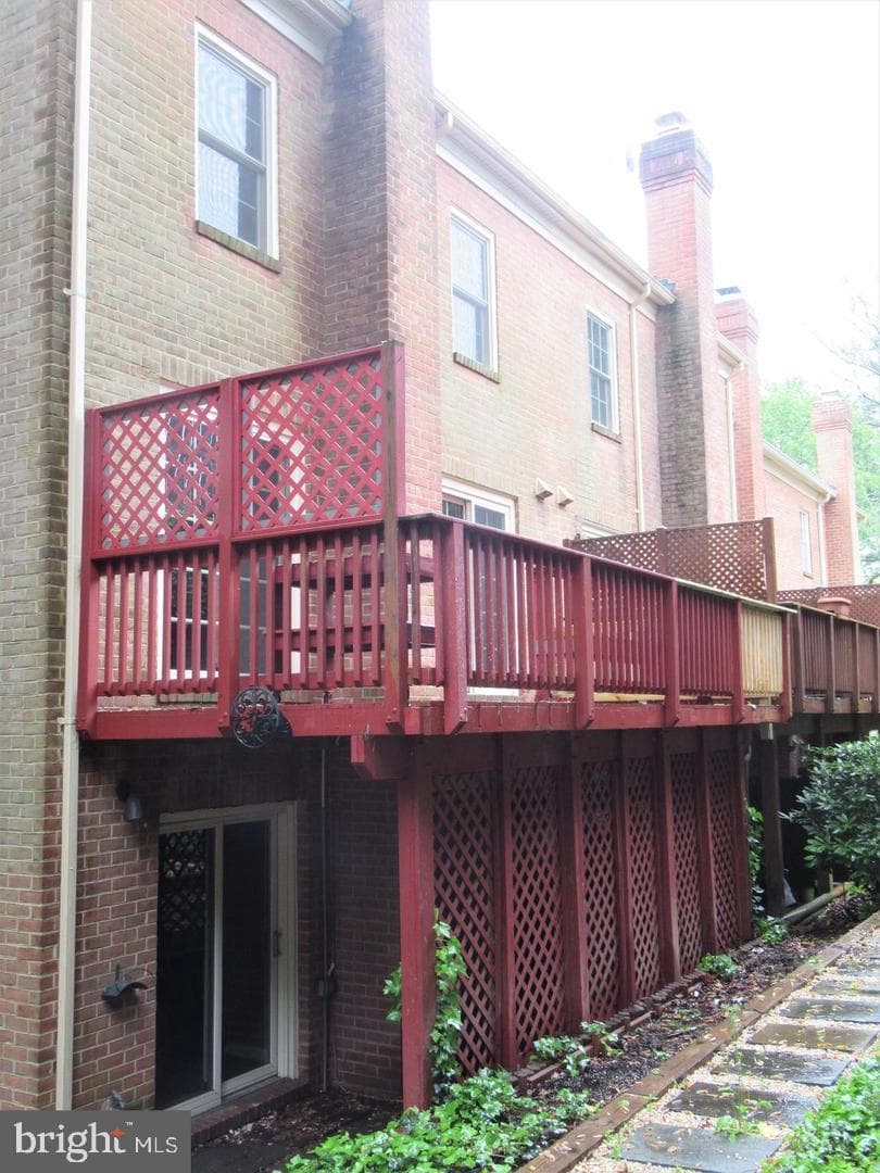 1433 Mclean Mews Court photo 23