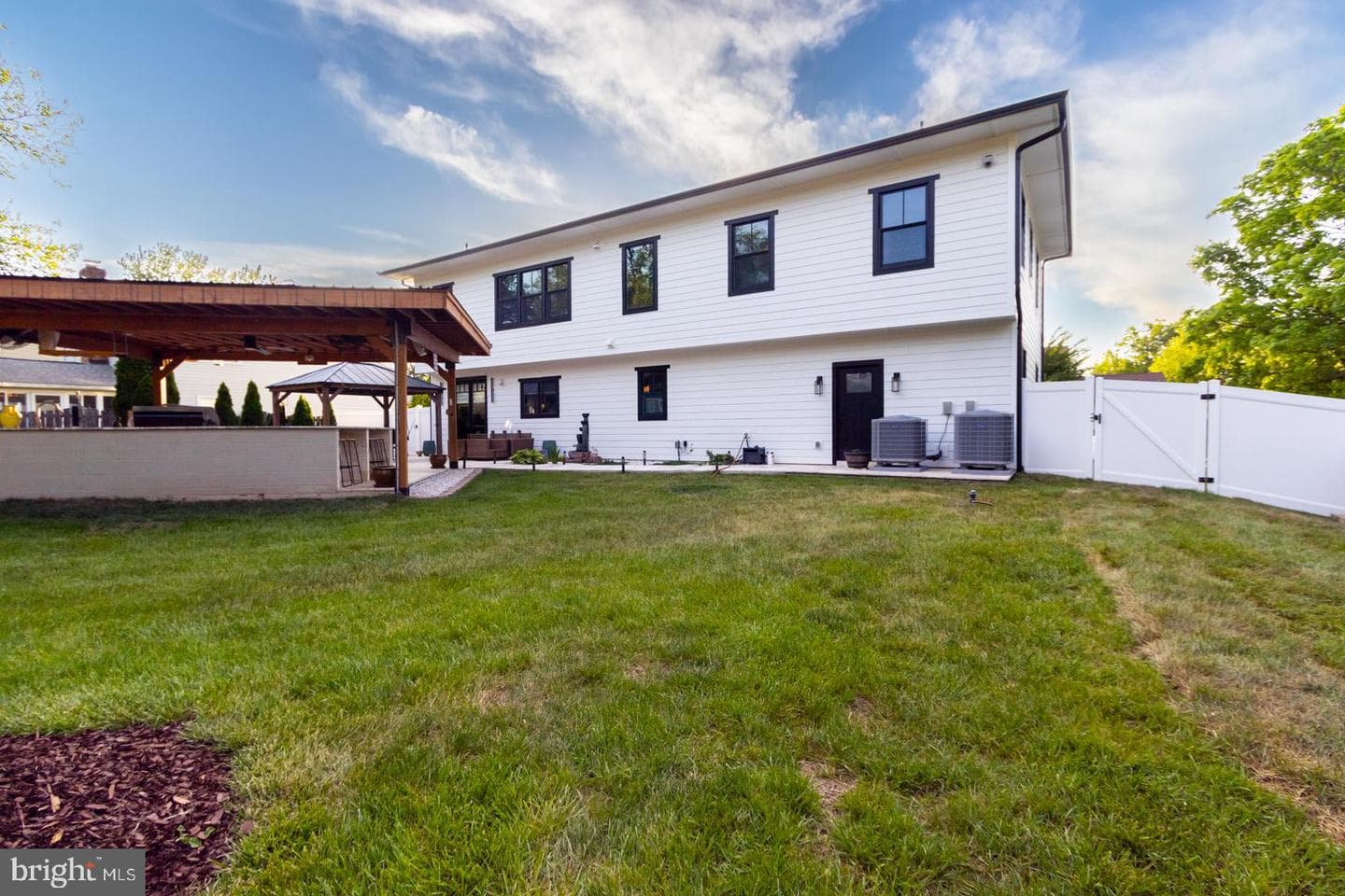 13821 Leighfield Street photo 7