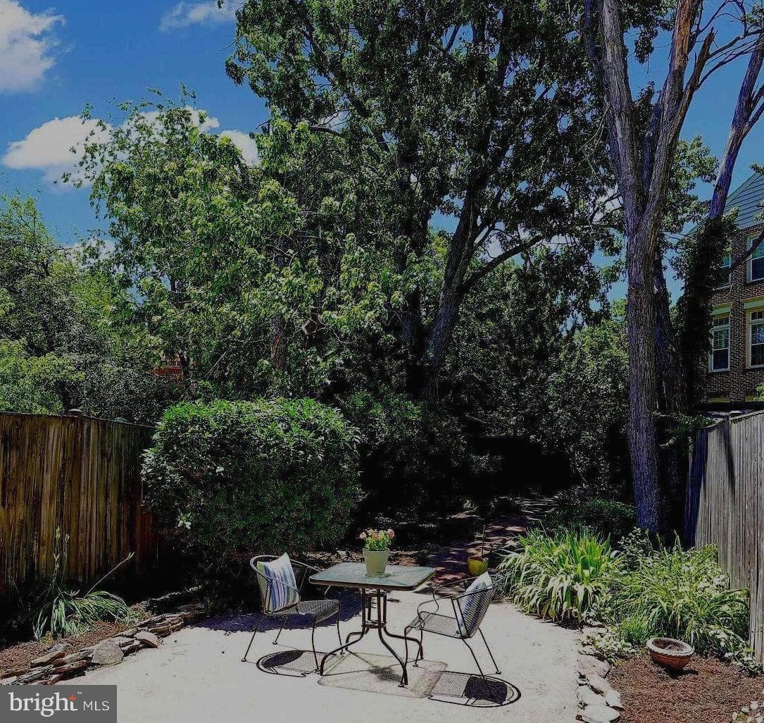 6426 Gildar Street photo 37