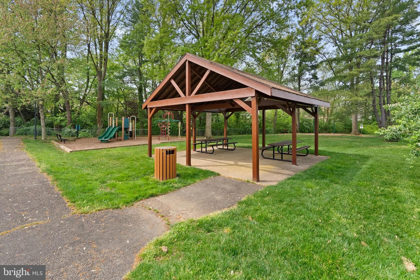 8555 Dellway Lane photo 28