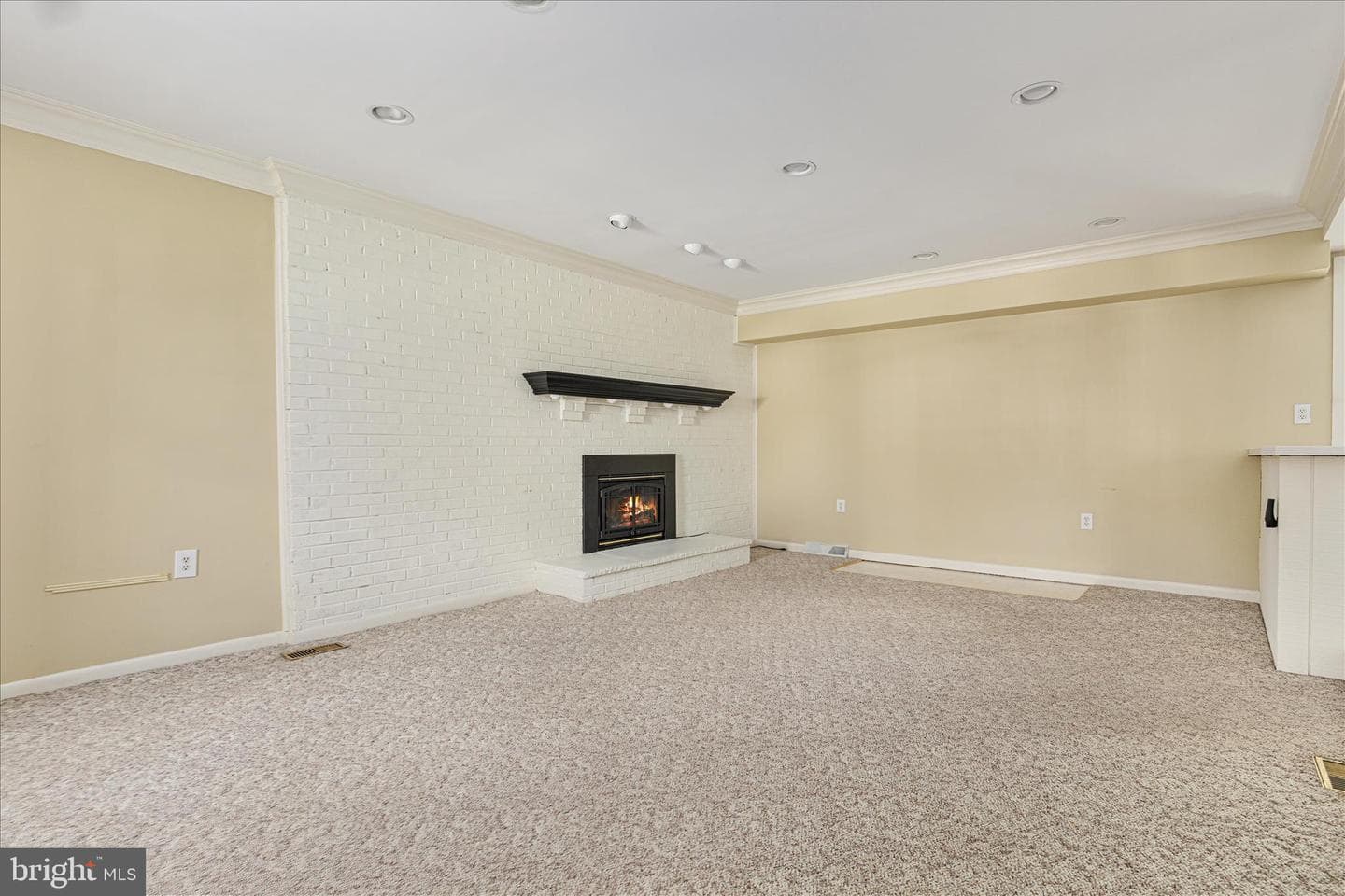 5815 Ottawa Road photo 4