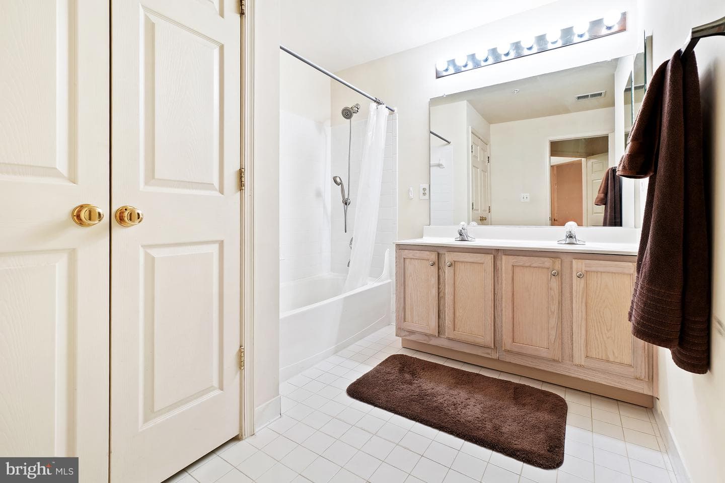 8856 Ashgrove House Lane #102 photo 18