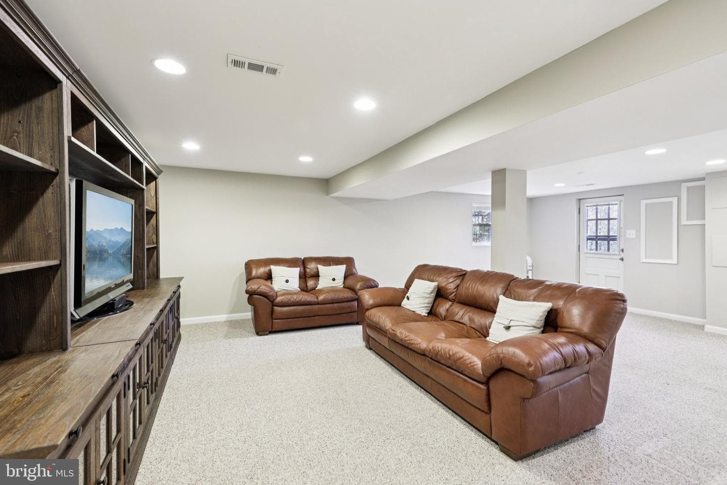 10305 Mountington Court photo 44