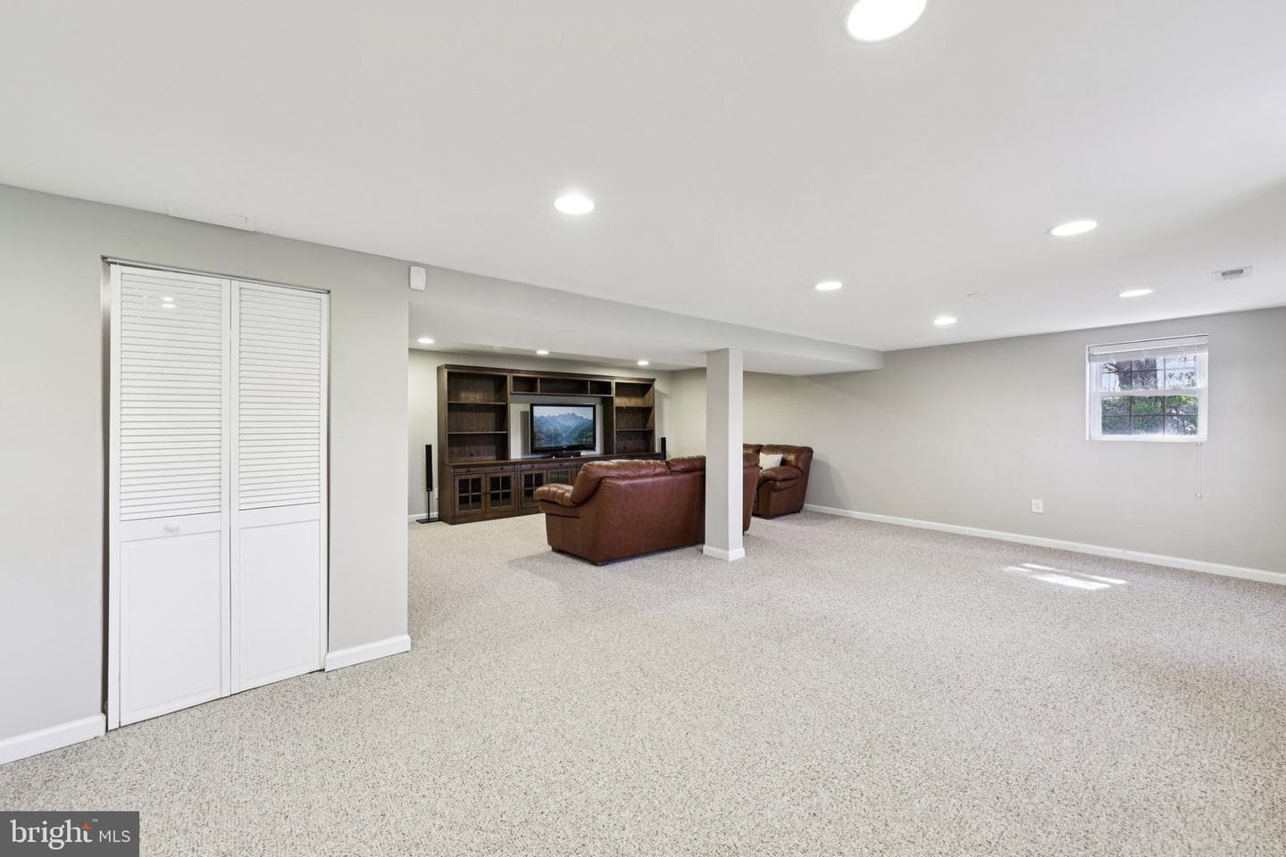 10305 Mountington Court photo 46