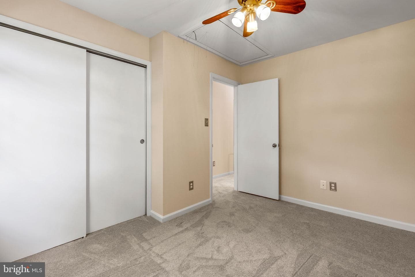8361 Thompson Road photo 23