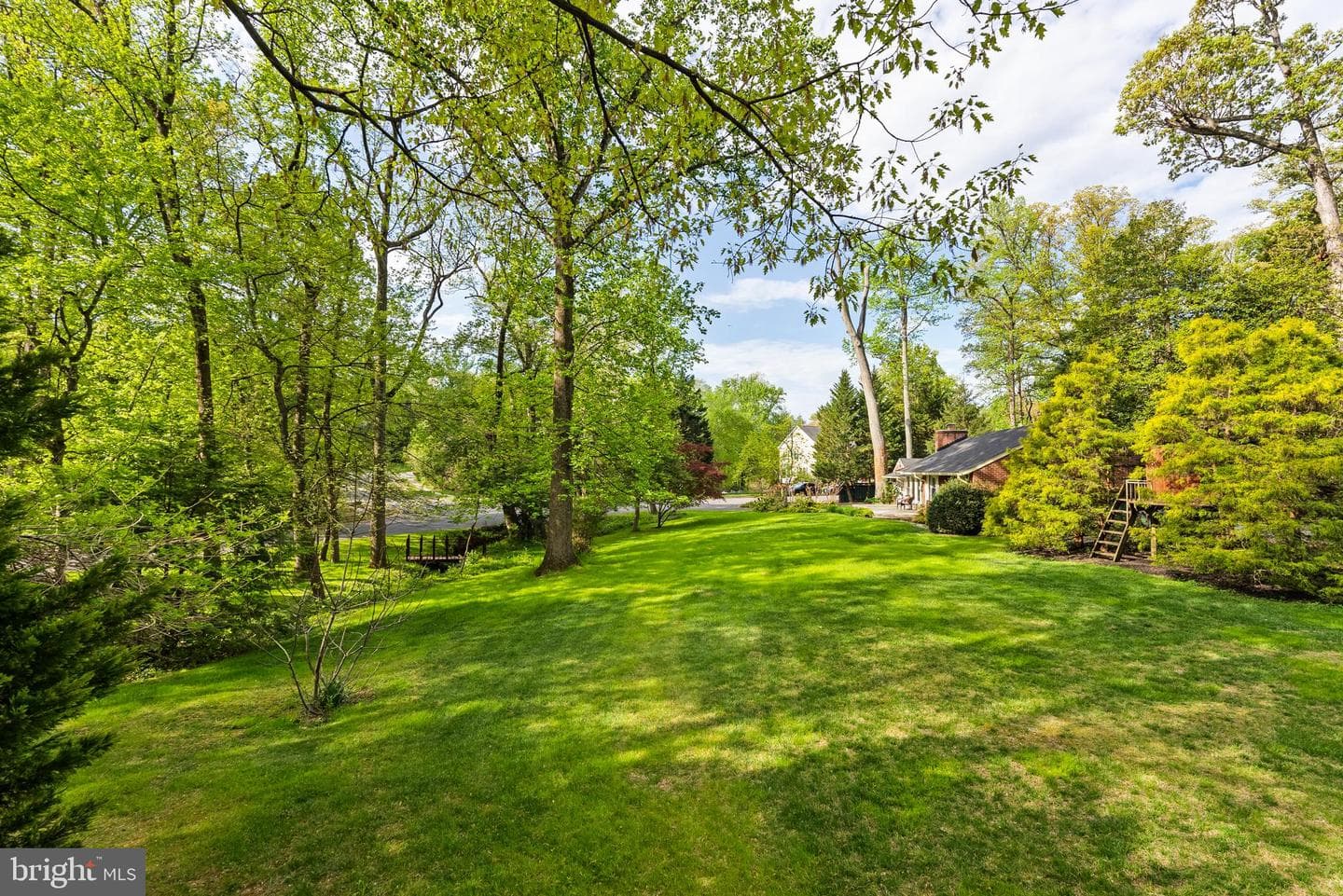 7616 Admiral Drive photo 12