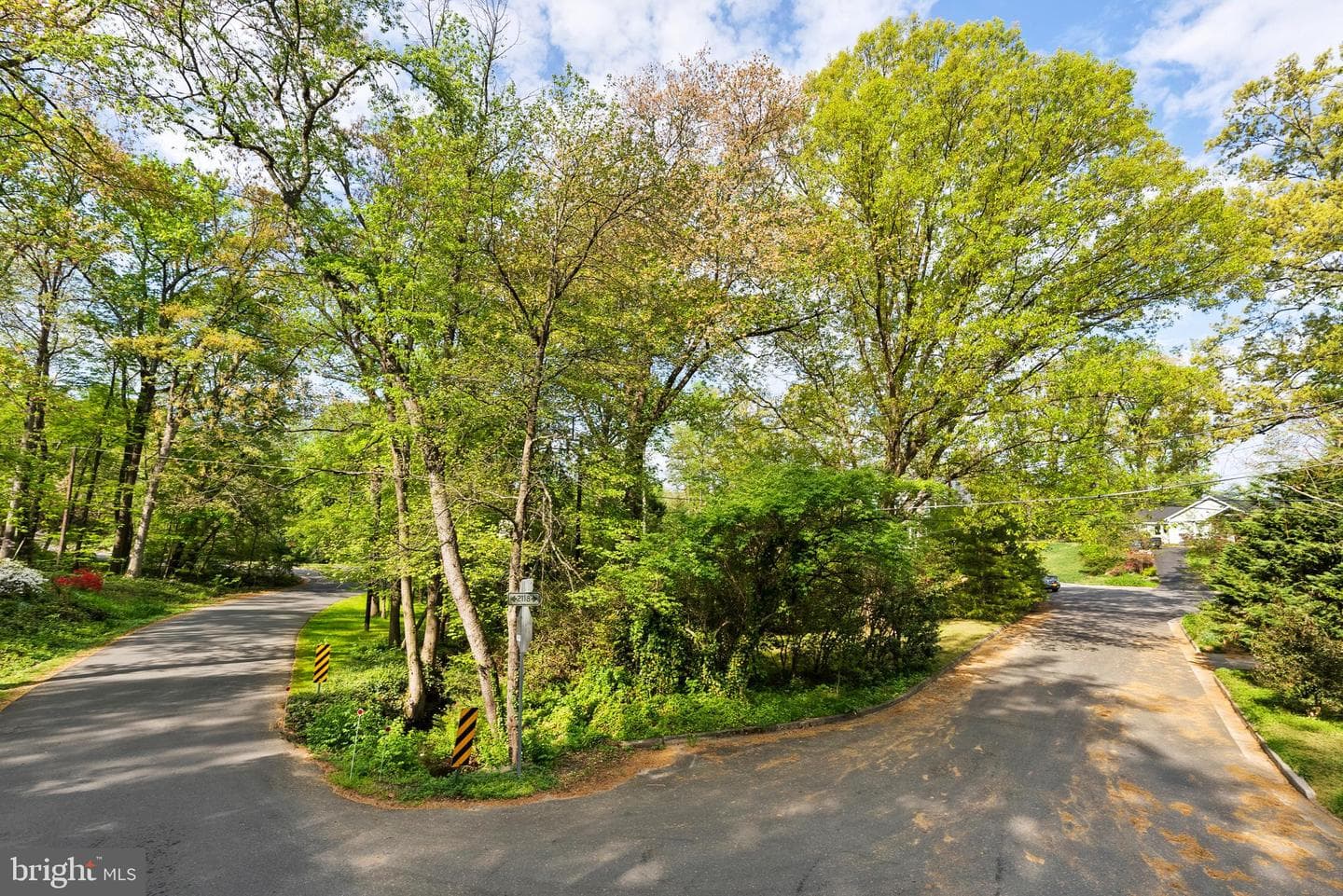 7616 Admiral Drive photo 7