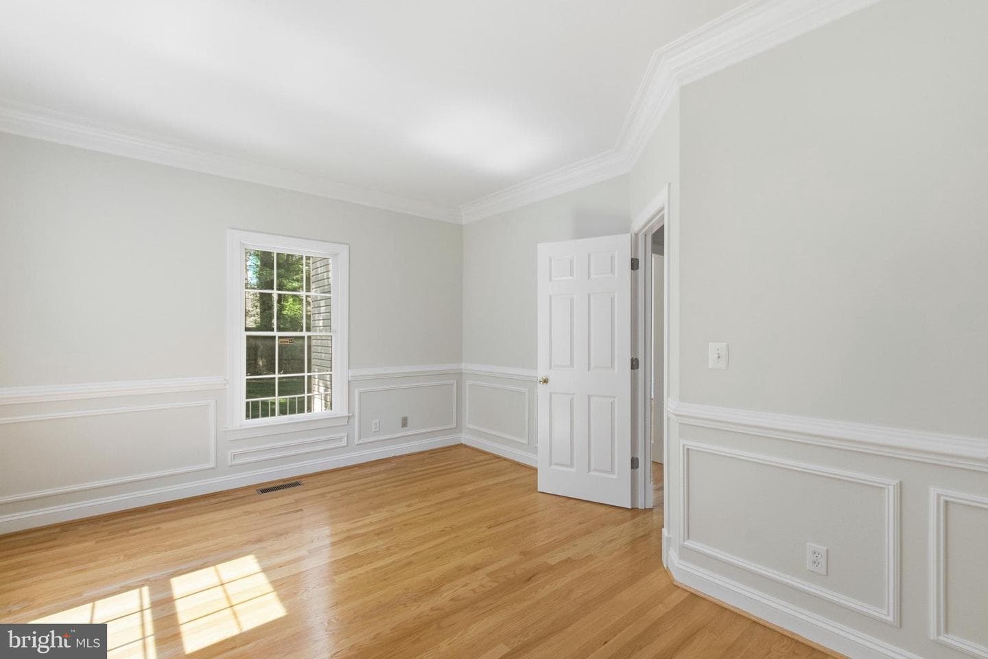 9395 Wolf Trap Creek Court photo 22