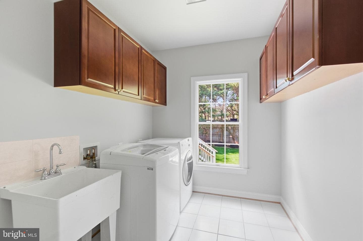 9395 Wolf Trap Creek Court photo 24