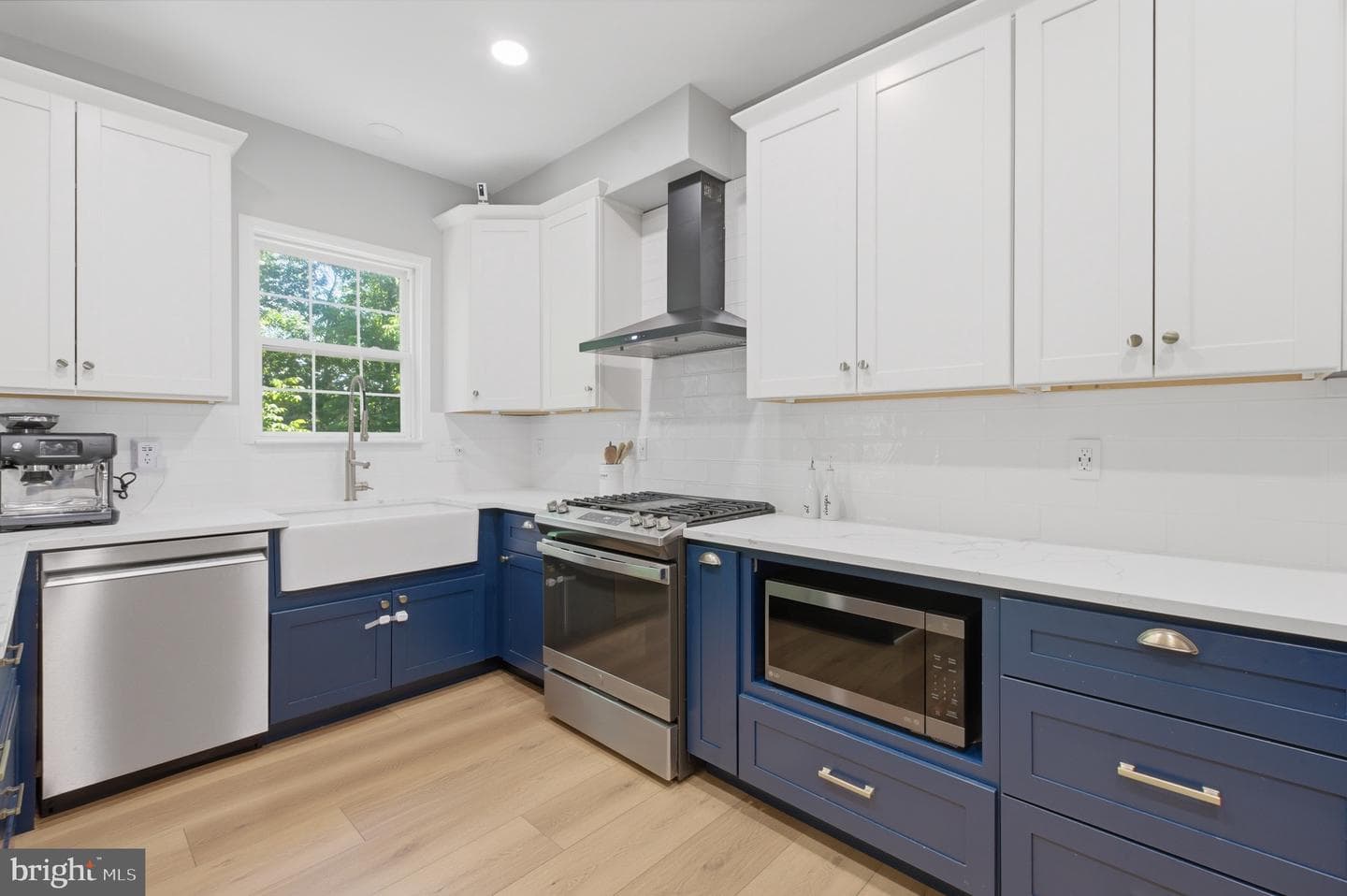 2078 Capstone photo 13