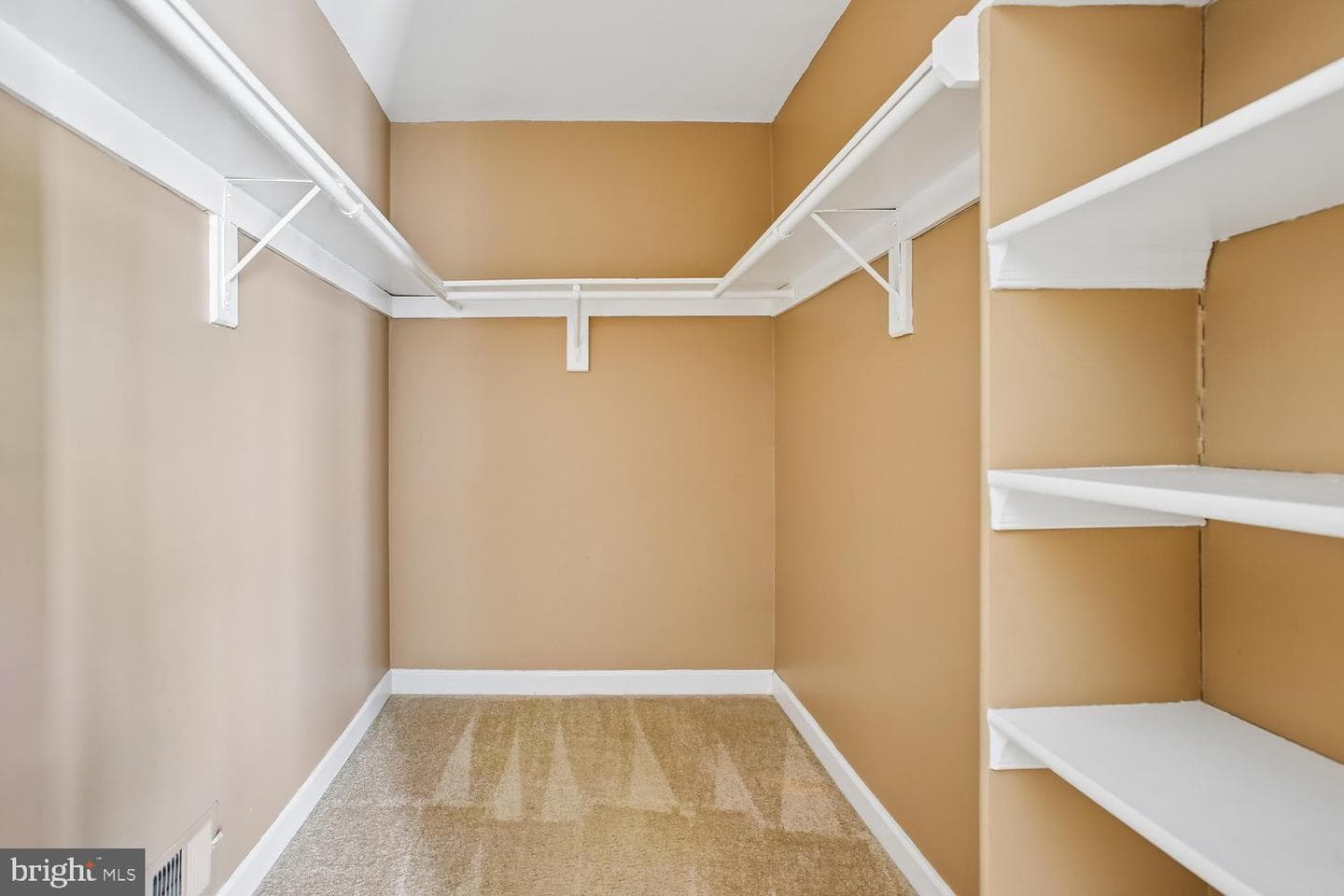 13829 Wakley Court photo 32