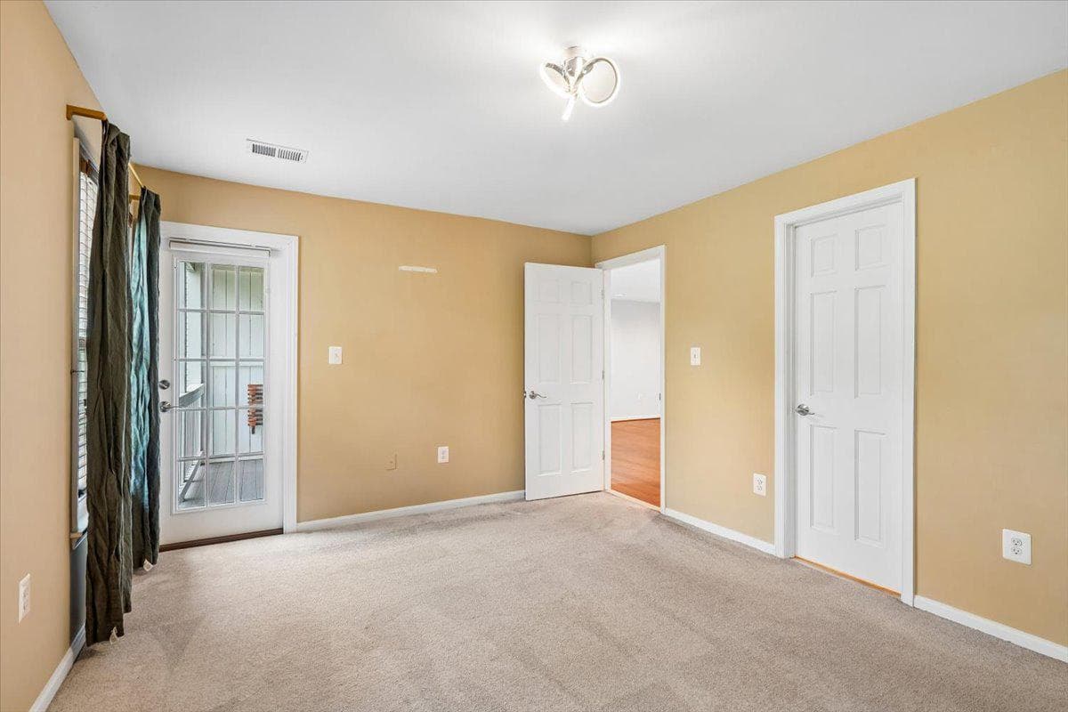 2914 Yarling Court photo 13