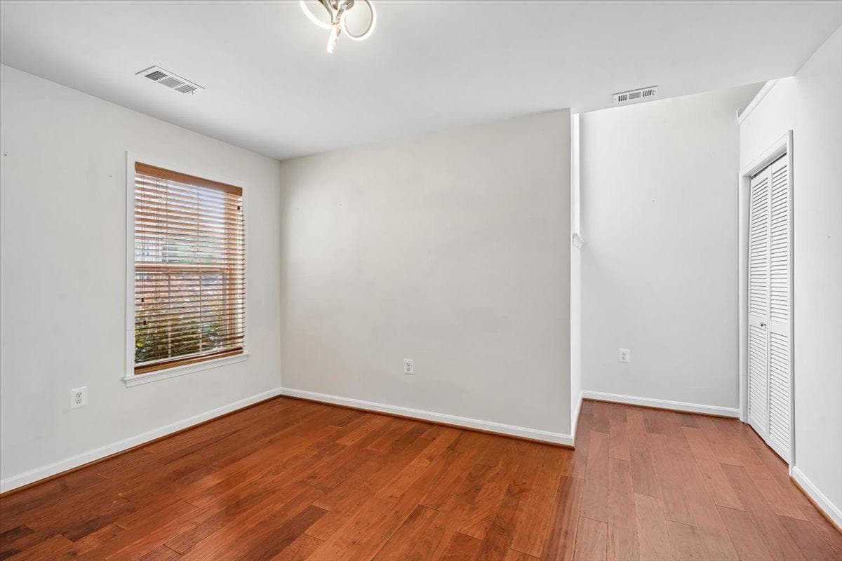 2914 Yarling Court photo 16