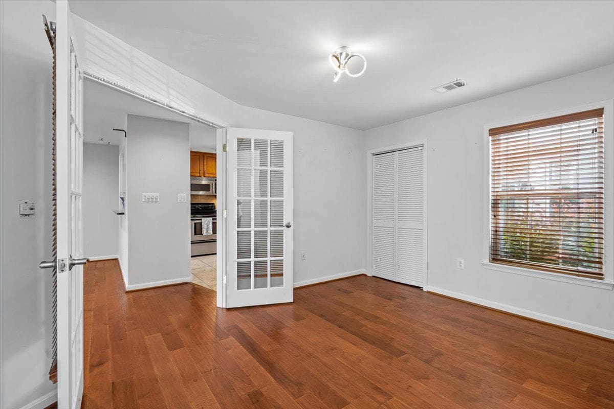 2914 Yarling Court photo 17