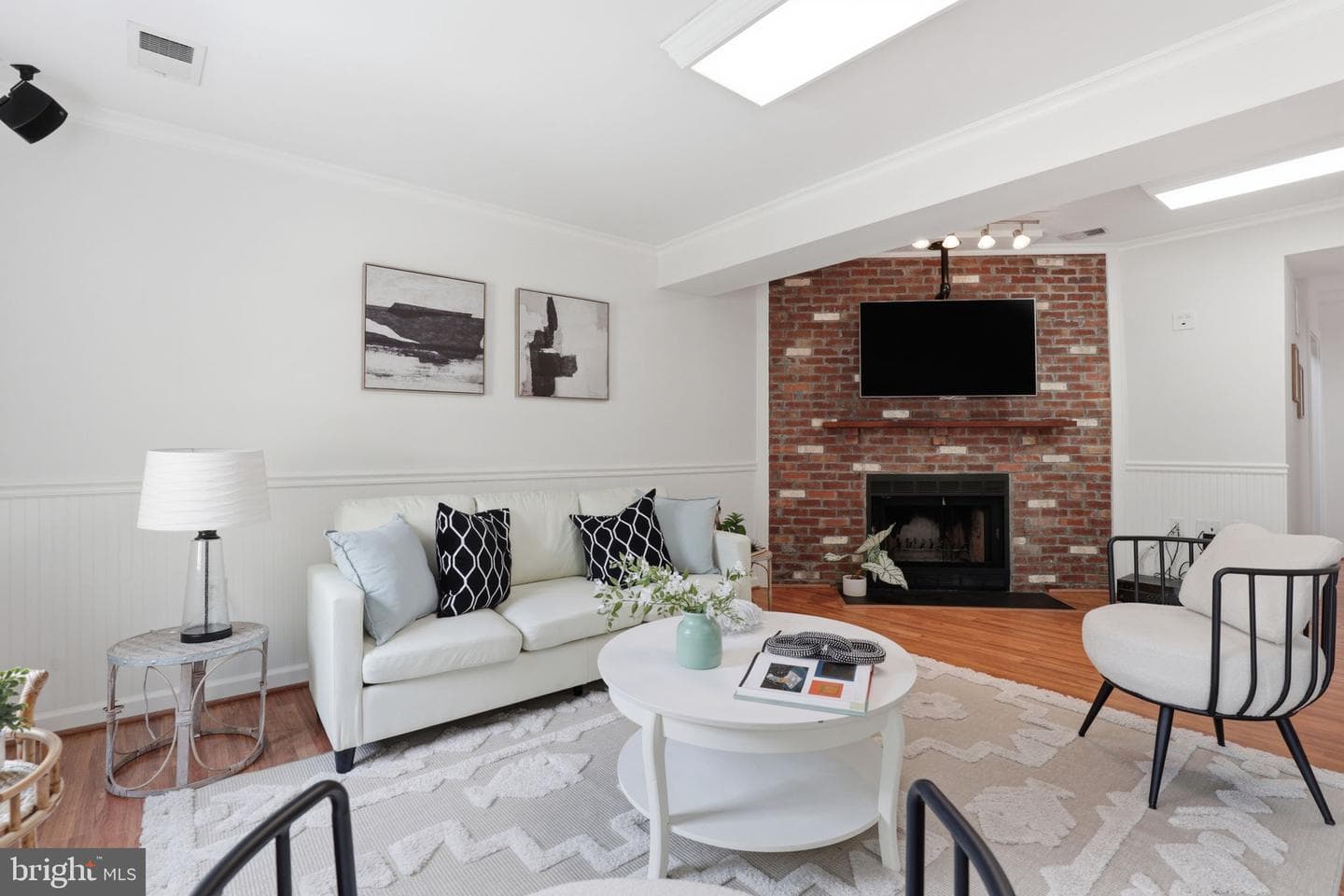 4400 Holly Avenue photo 31