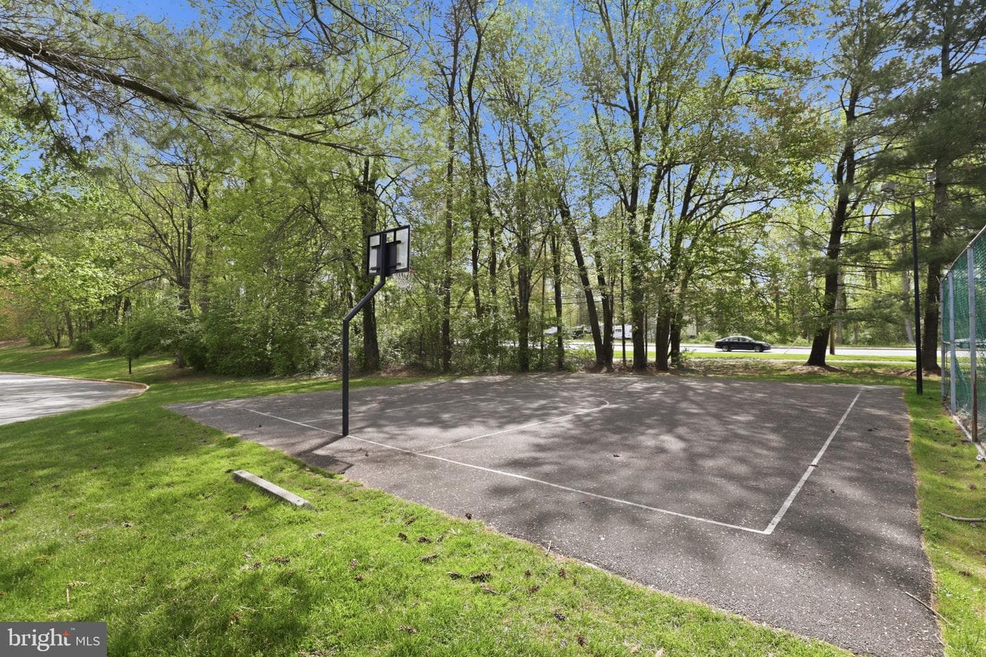 4400 Holly Avenue photo 42
