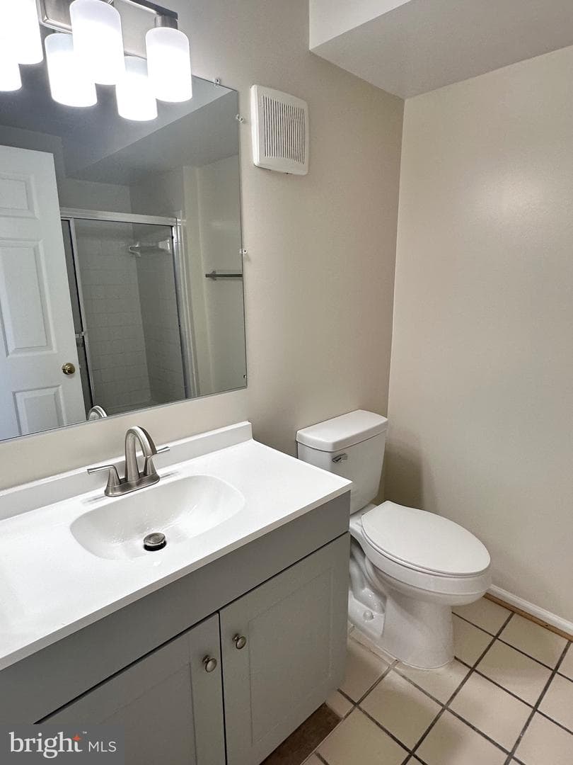 7528 Coxton Court #103 photo 12