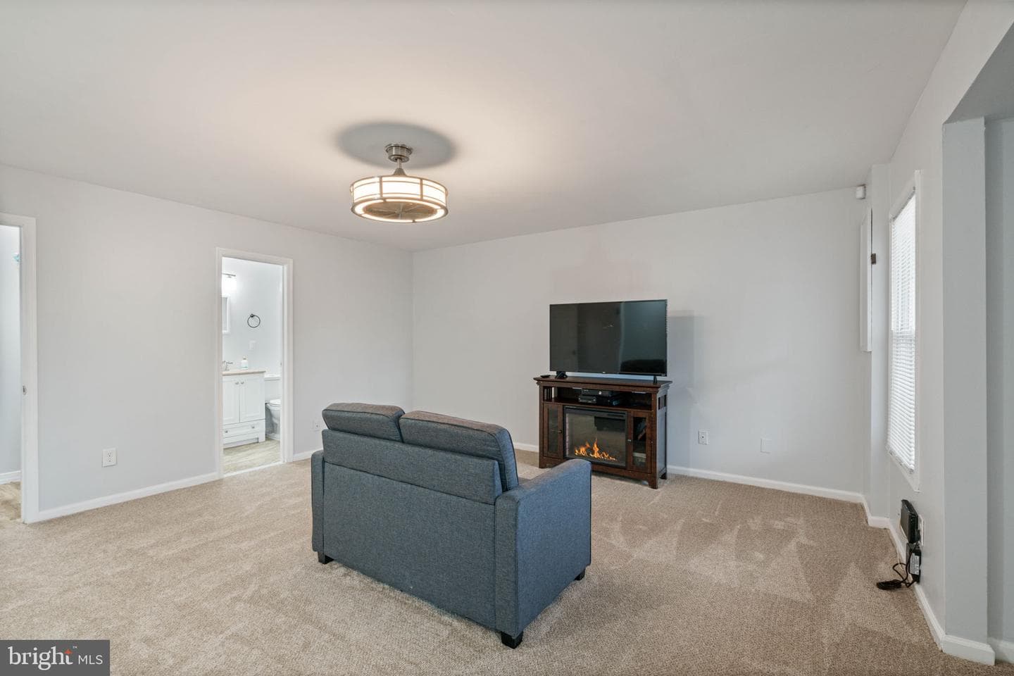 8504 Southlawn Court photo 24