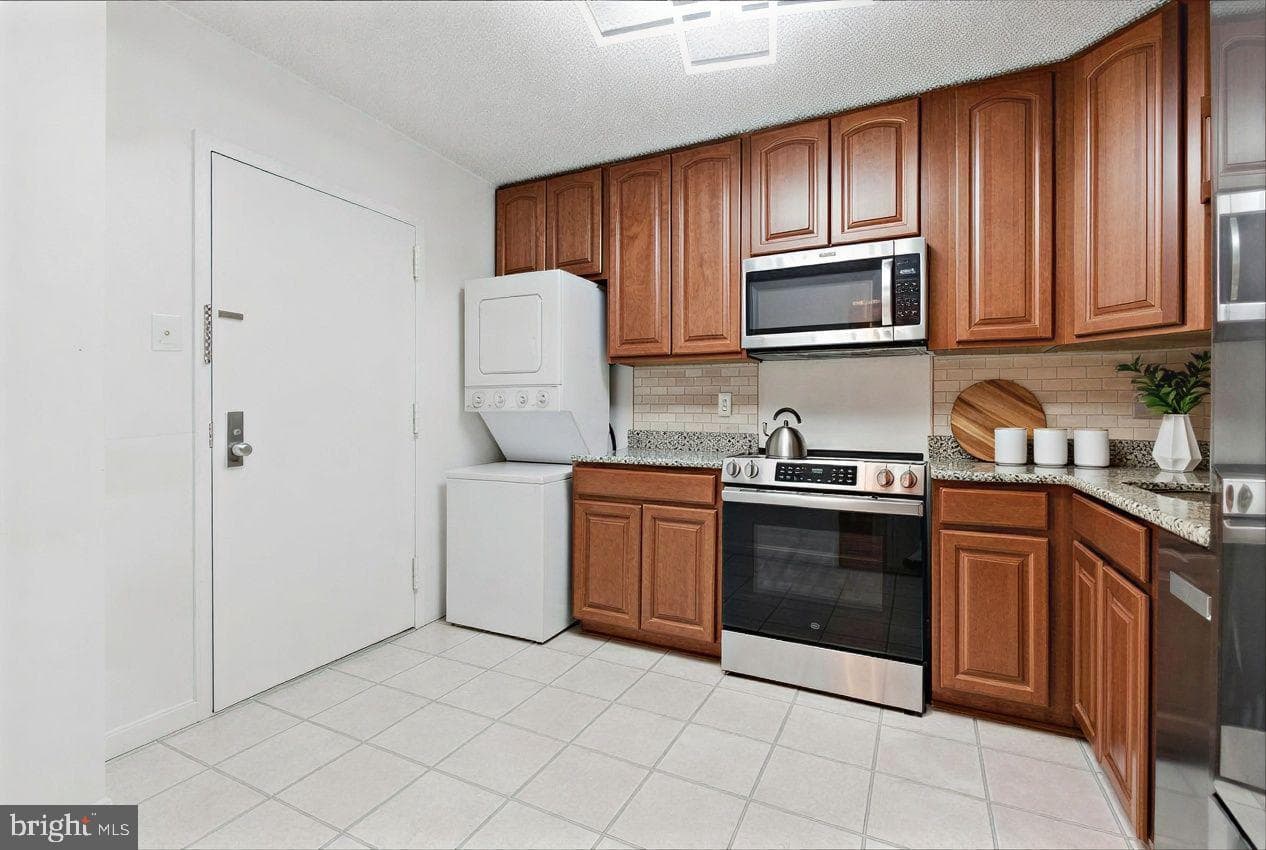 1800 Old Meadow Road #1412 photo 4