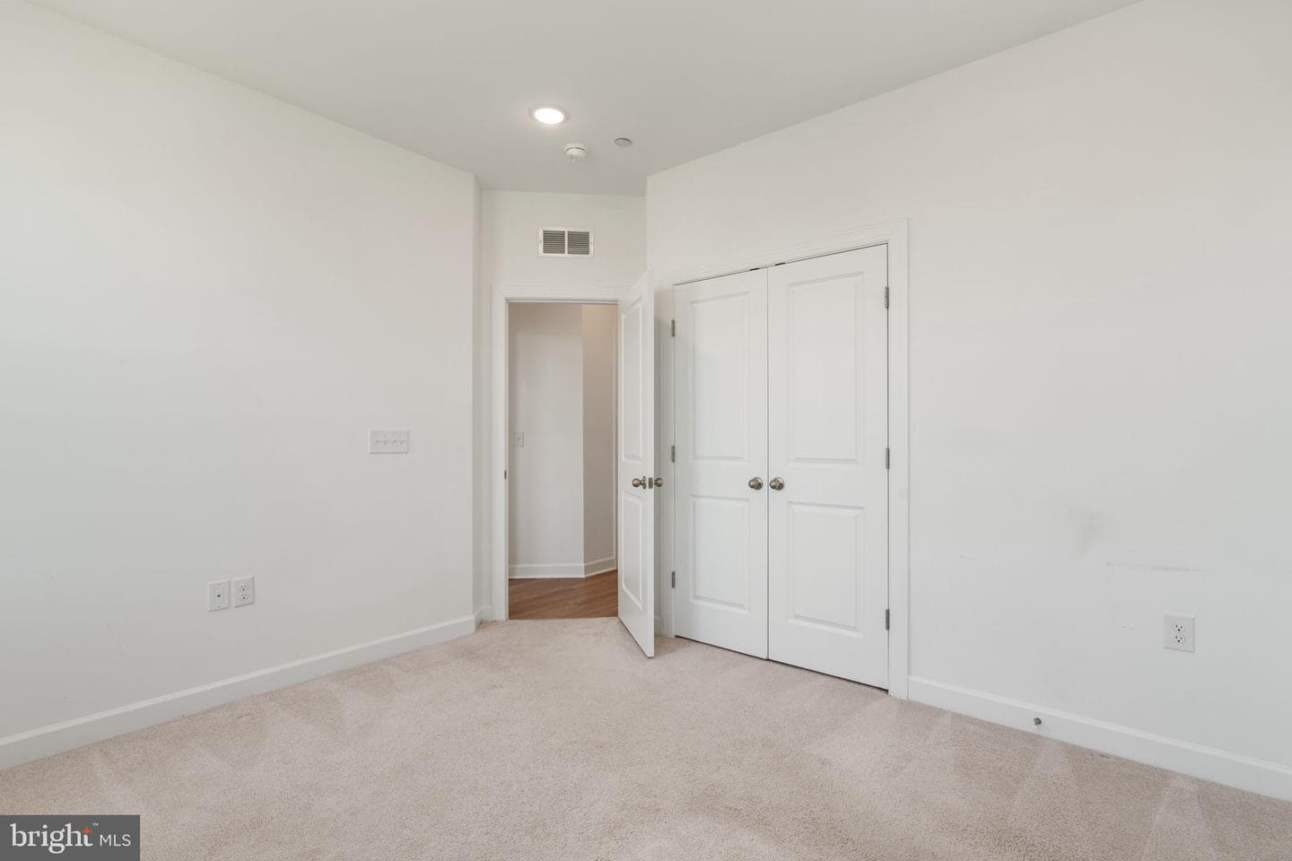 14350 Yesler Avenue #4 photo 32