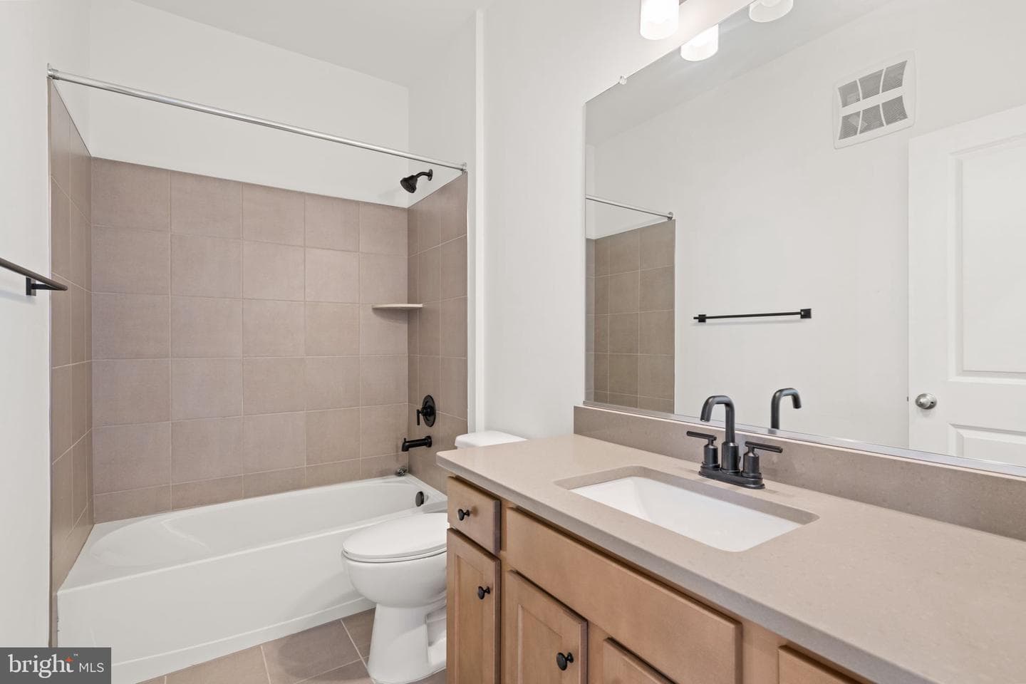 14350 Yesler Avenue #4 photo 35