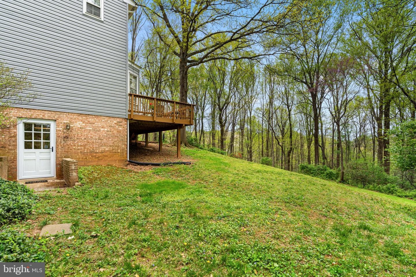 10505 Adel Road photo 31