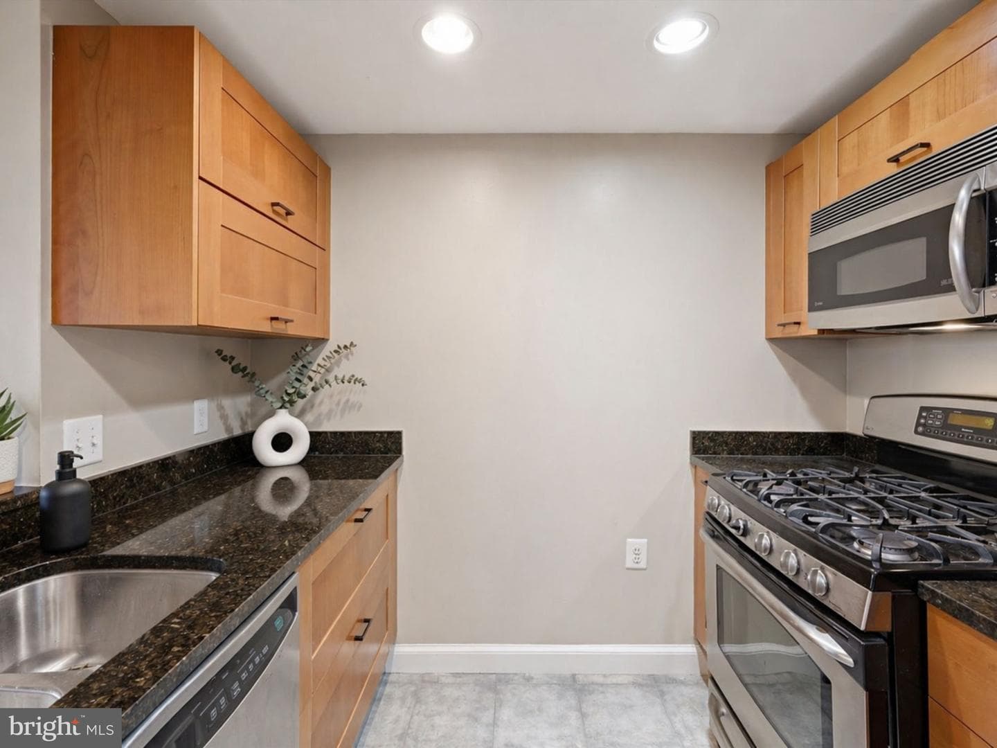 2451 Midtown Avenue #1221 photo 8