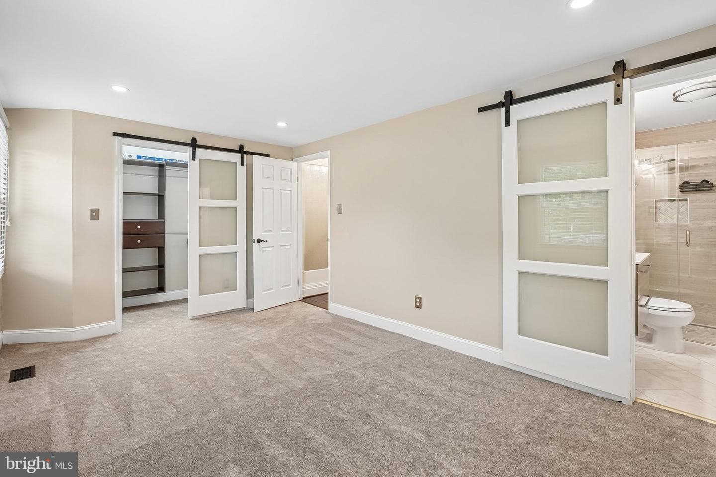 8236 Claremont Woods Drive photo 17
