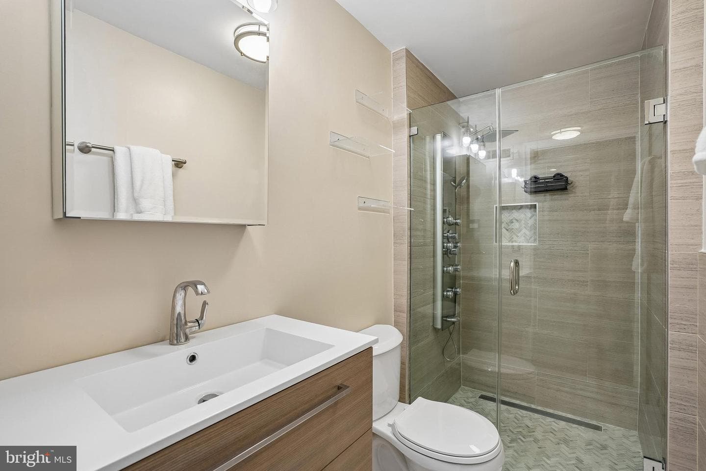 8236 Claremont Woods Drive photo 20