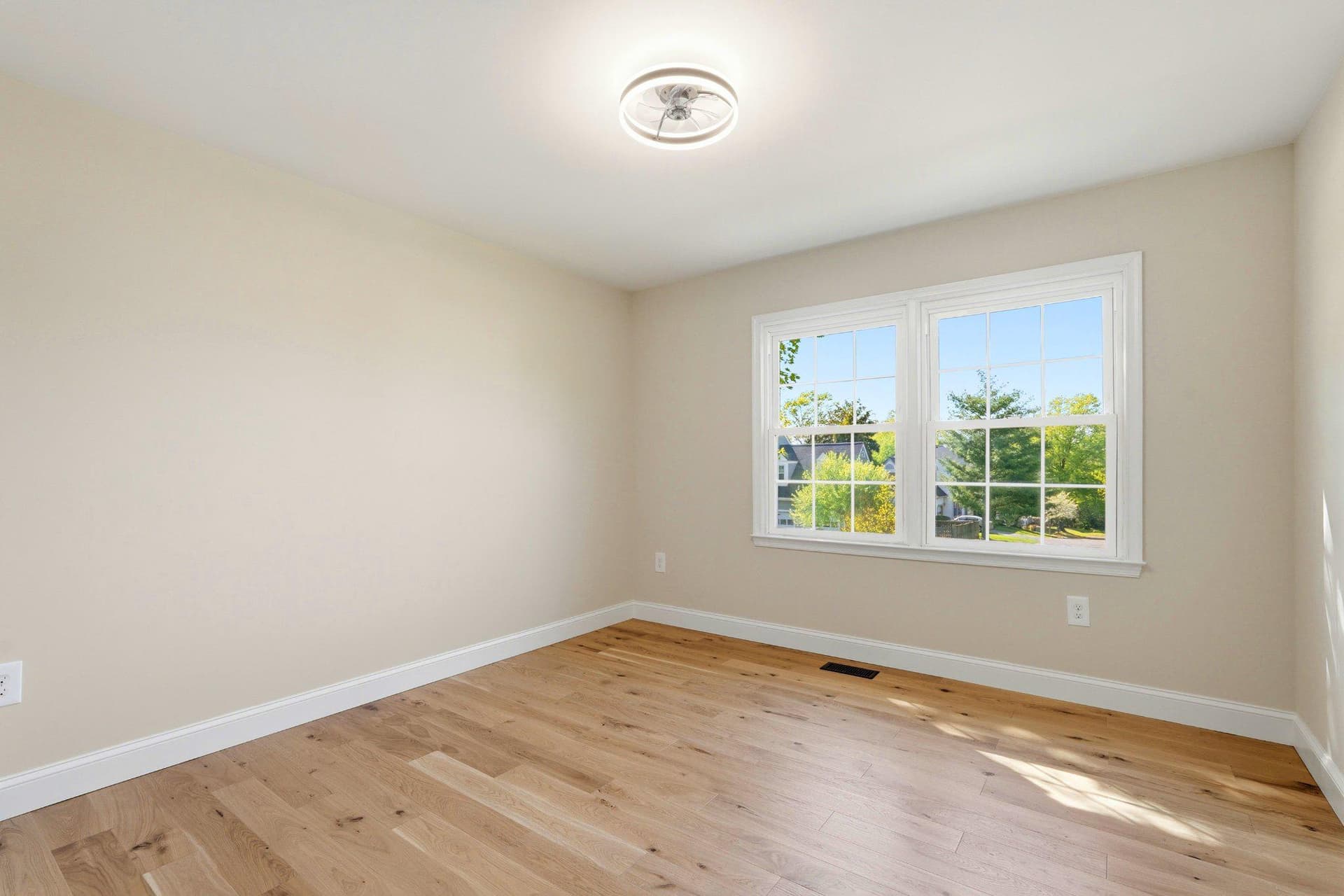 6443 Battle Rock Drive photo 36