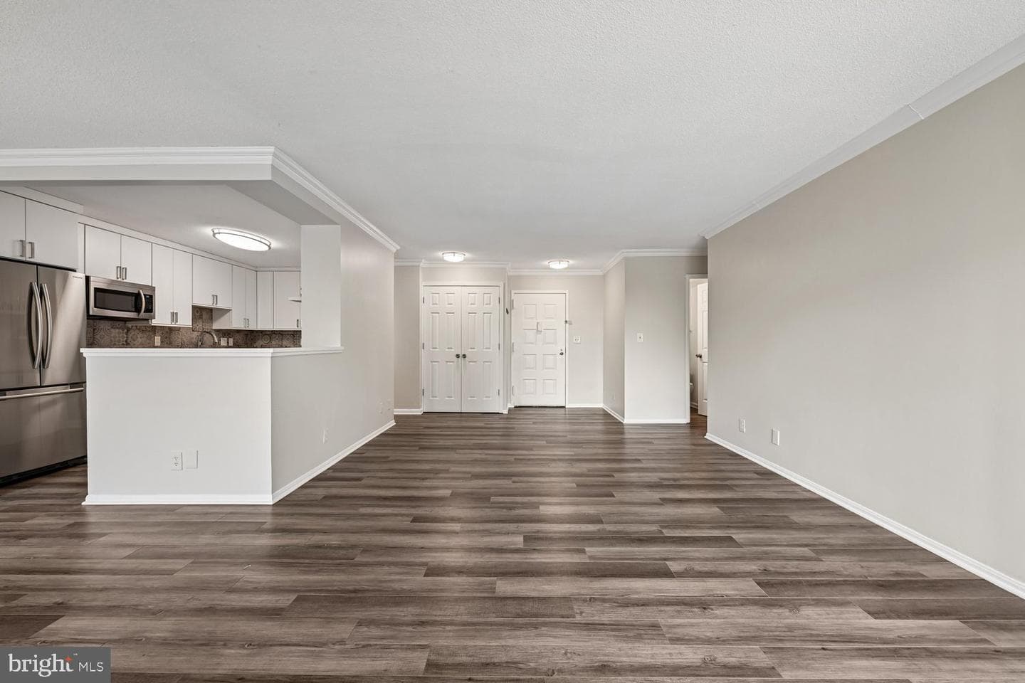 8360 Greensboro Drive #1010 photo 16