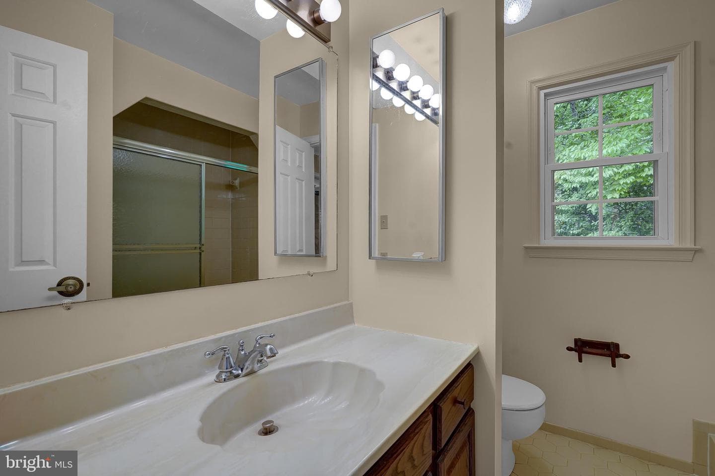 7706 Lakeloft Court photo 27