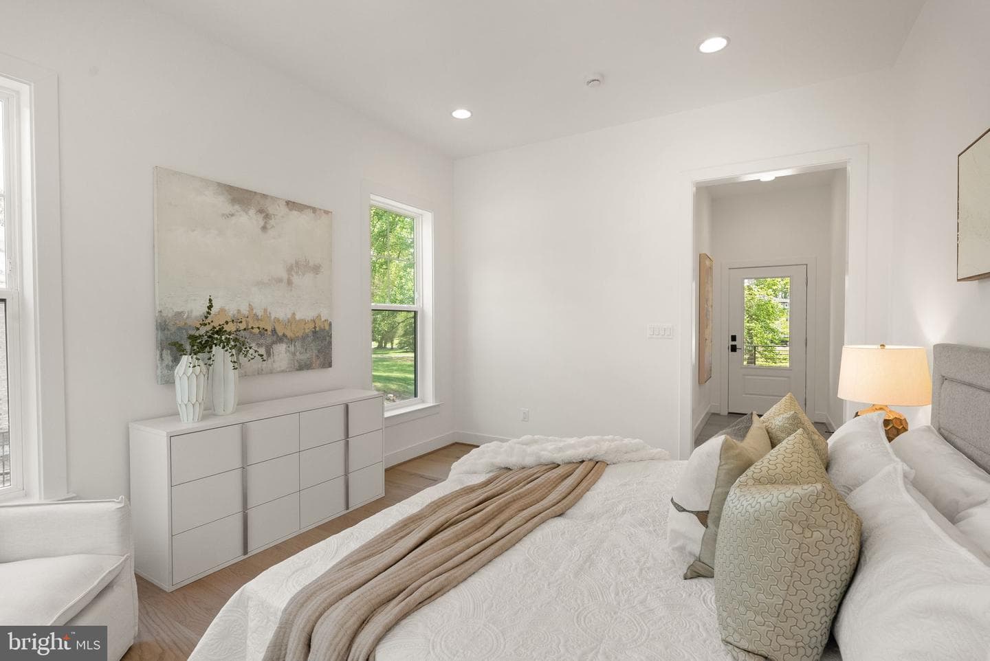11800 Valley Road photo 22