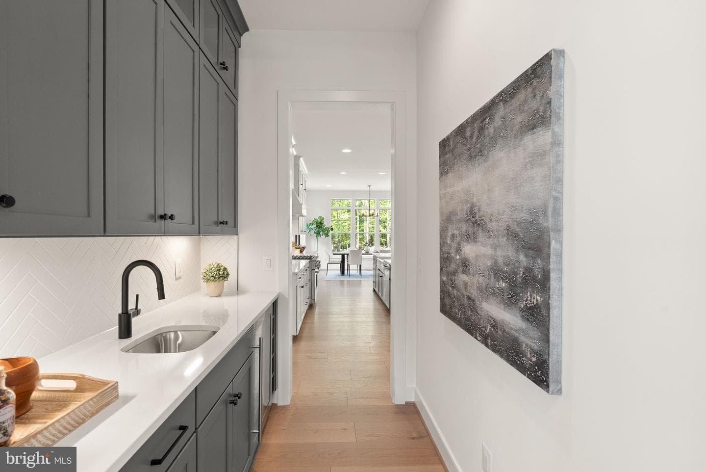 11800 Valley Road photo 27